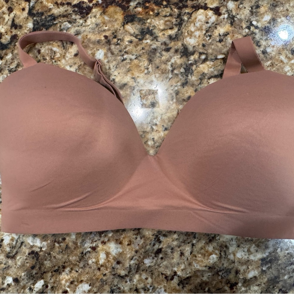 SOMA Bra Smooth Beige 38DD Enbliss Wireless Bra Pure Comfort Major Support
